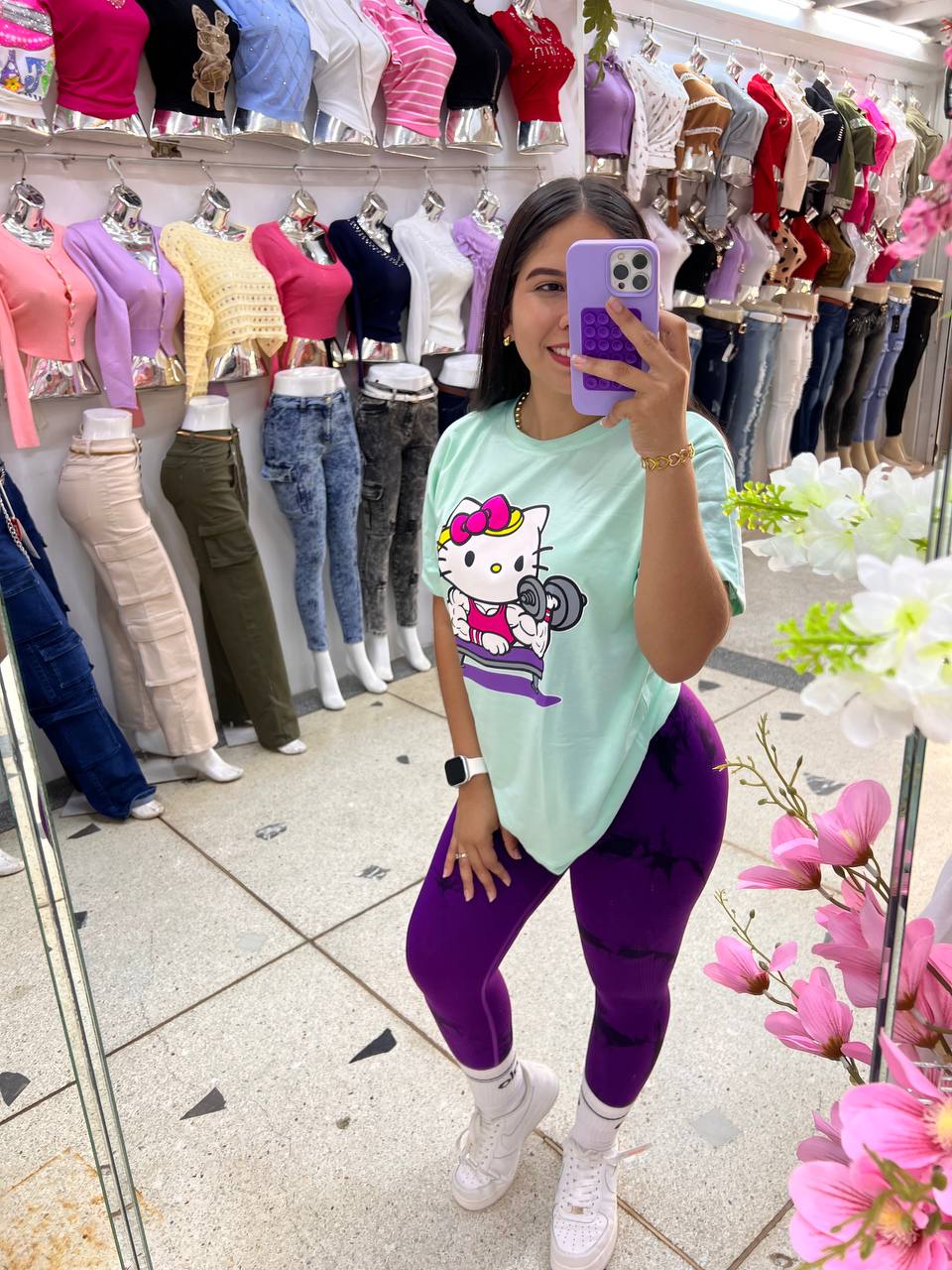Oversize hello kitty