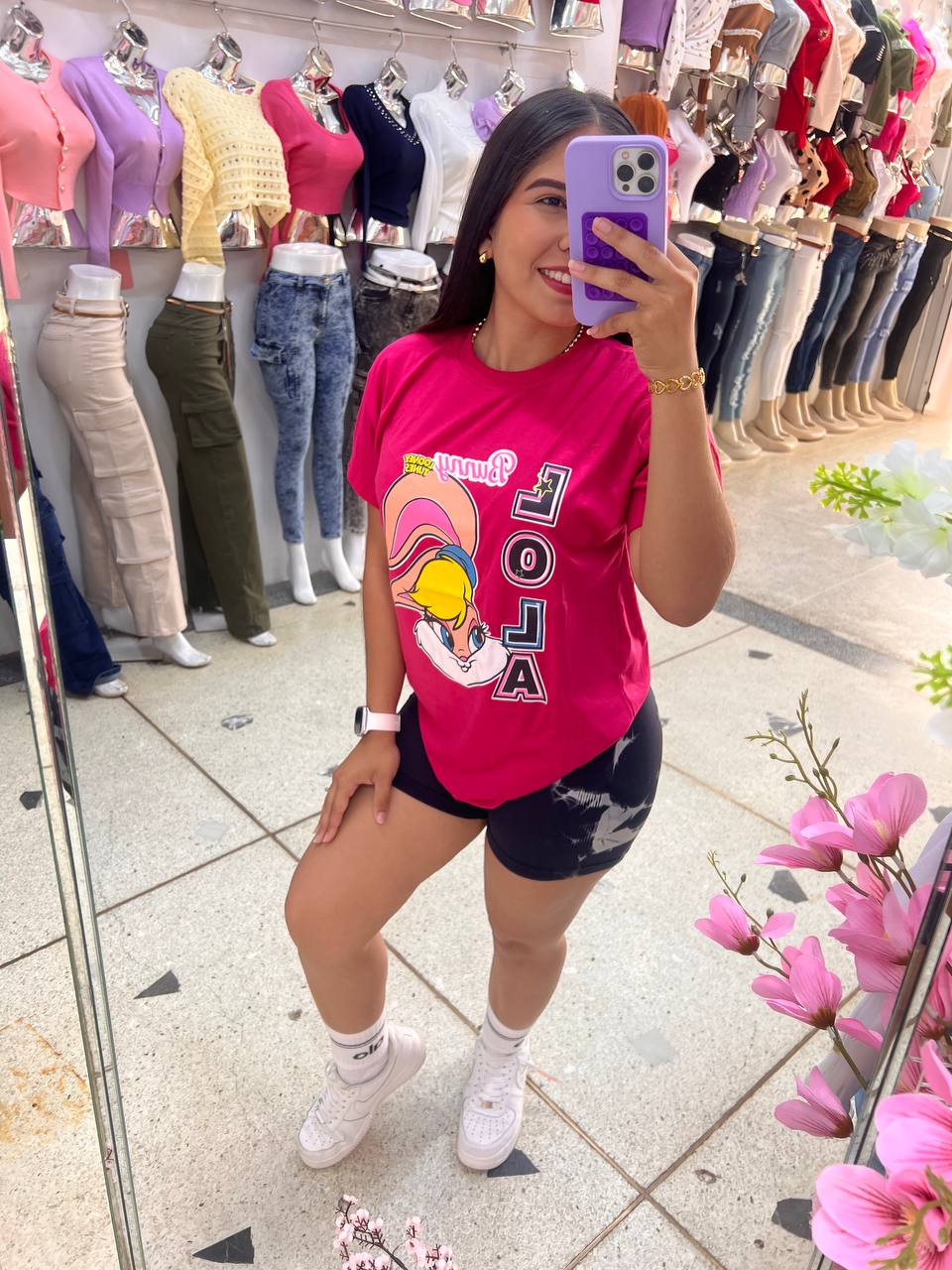 Oversize lola bunny