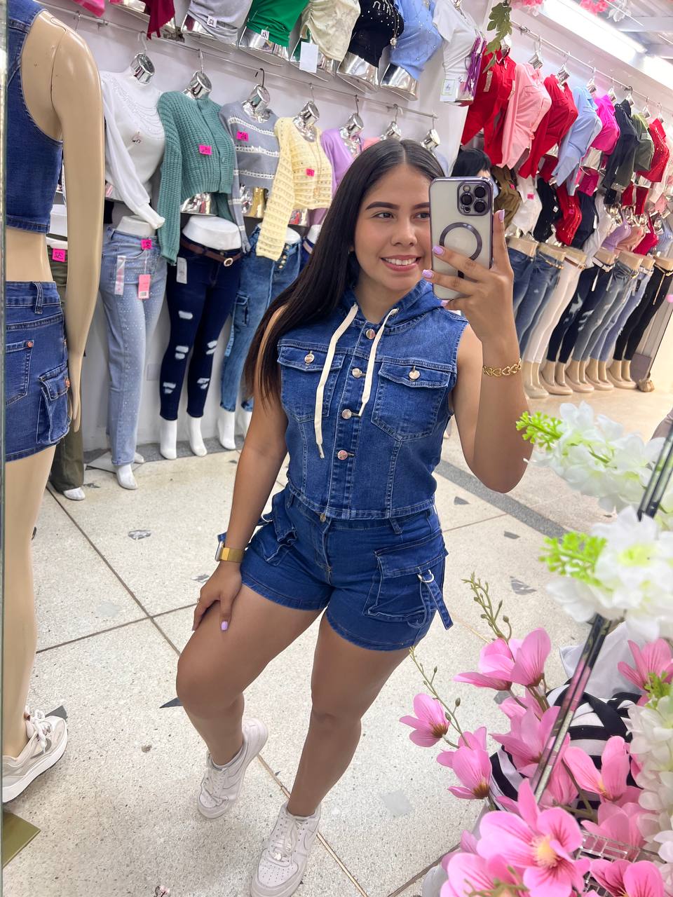 Chalecos jeans con capucha